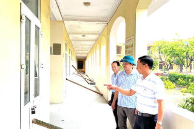 Lãnh đạo Sở Giáo dục và Đào tạo kiểm tra, chỉ đạo công tác phòng, chống bão số 3 tại các cơ sở giáo dục